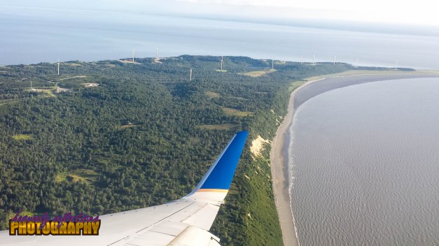 Making the turn to the Anchorage runway.