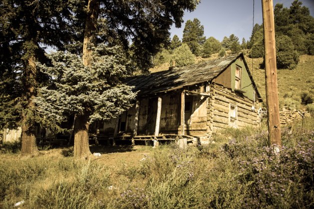 An old cabin on the drive to Taos. On the other end someone has added fiberglass siding like the stuff used on greenhouses, so I shot from this end it looked better.